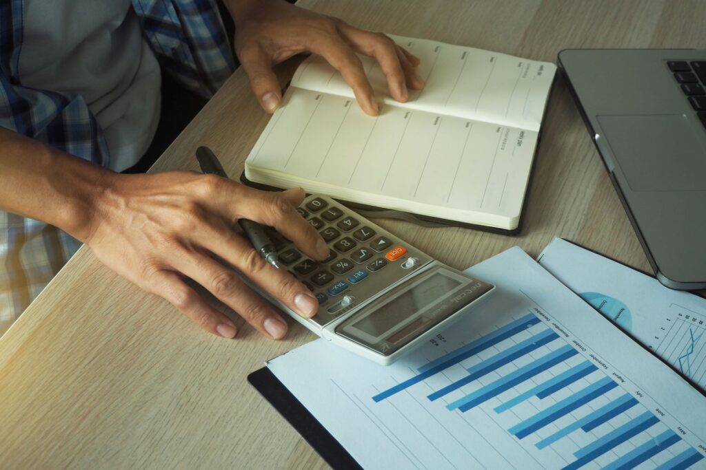 Comment automatiser les processus comptables et financiers en Suisse