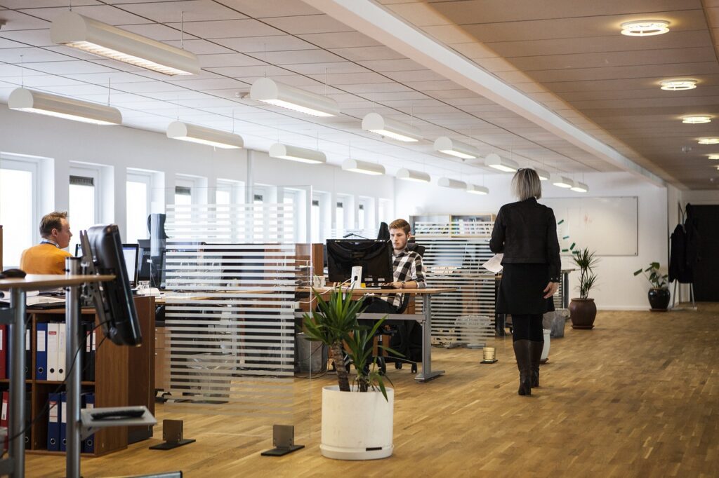 Illustration de la procédure pour créer une SARL en Suisse, mettant en avant les étapes essentielles pour les entrepreneurs.