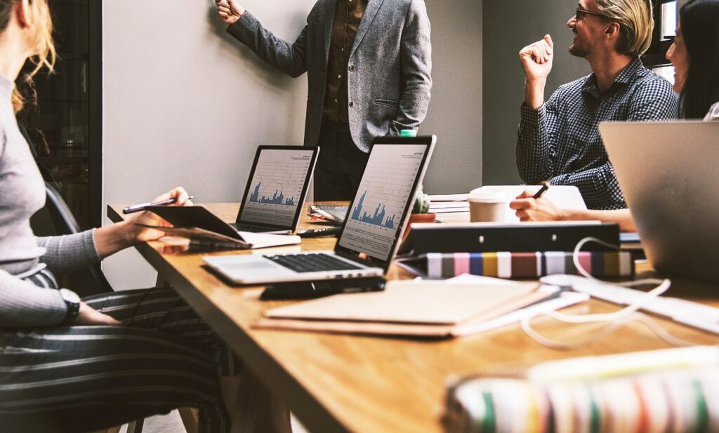 La gestion des contrats de travail en Suisse : ce que vous devez savoir
